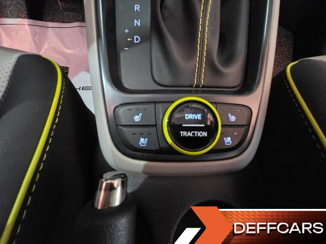 Hyundai VENUE 1.6 Flux купить на сайте DeffCars