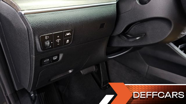 Kia K5 Signature купить на сайте DeffCars