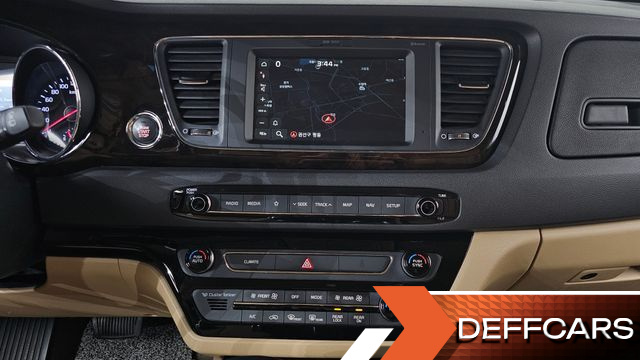 Kia CARNIVAL Gasoline 7-Seater Limousine President купить на сайте DeffCars