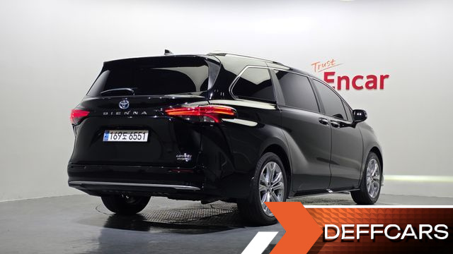 Toyota SIENNA 2.5 Hybrid 2WD купить на сайте DeffCars