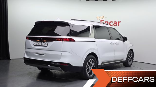 Kia CARNIVAL 9-Seater Signature купить на сайте DeffCars