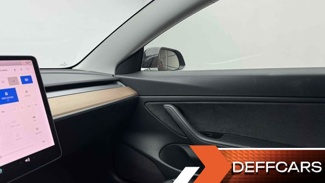 Tesla MODEL 3 Long Range AWD купить на сайте DeffCars