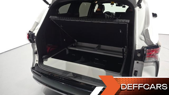 Toyota SIENNA 2.5 Hybrid AWD купить на сайте DeffCars