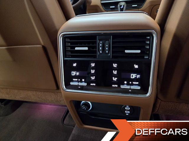 Porsche CAYENNE 3.0 PLATINUM EDITION купить на сайте DeffCars