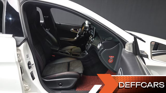 Mercedes CLA-CLASS CLA220 AMG Line купить на сайте DeffCars