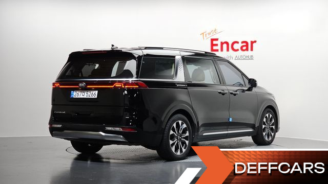 Kia CARNIVAL 9-Seater Signature купить на сайте DeffCars