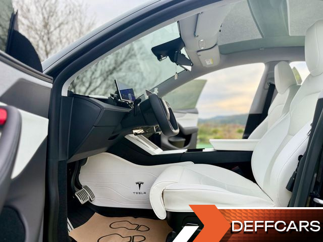 Tesla MODEL Y Long Range AWD купить на сайте DeffCars