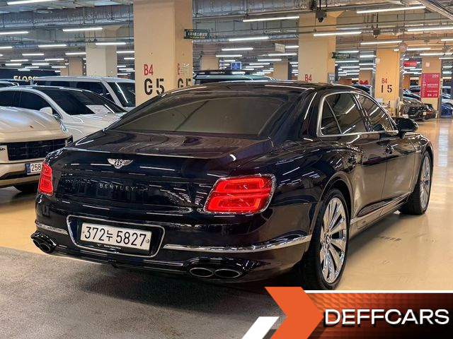 Bentley FLYING SPUR 4.0 купить на сайте DeffCars
