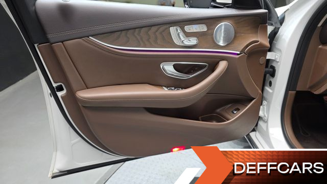 Mercedes E-CLASS E300 4MATIC Exclusive купить на сайте DeffCars