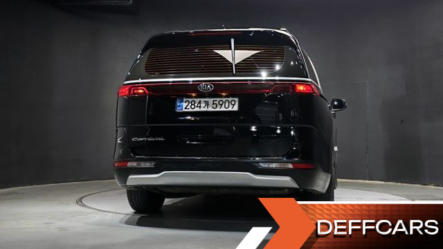 Kia CARNIVAL 9-Seater Prestige купить на сайте DeffCars