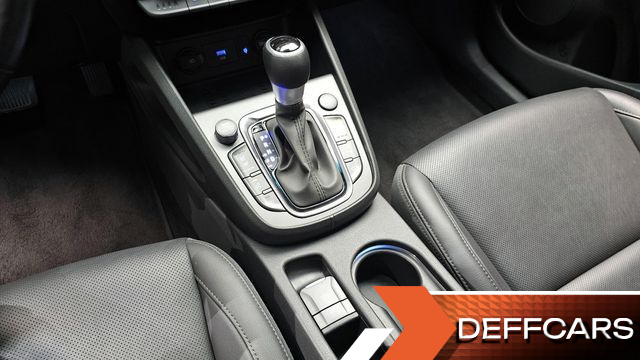Hyundai KONA Gasoline 2.0 2WD Inspiration купить на сайте DeffCars