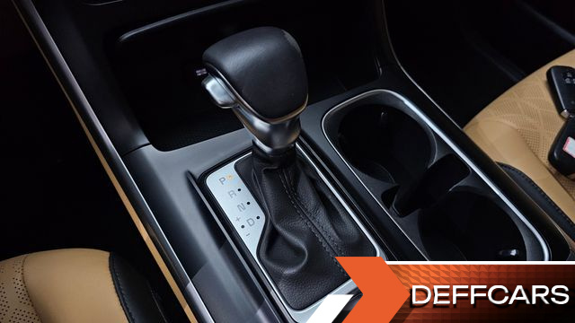 Kia CARNIVAL 9-Seater Prestige купить на сайте DeffCars