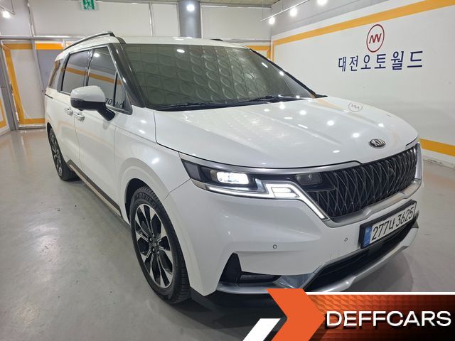Kia CARNIVAL 9-Seater Signature купить на сайте DeffCars