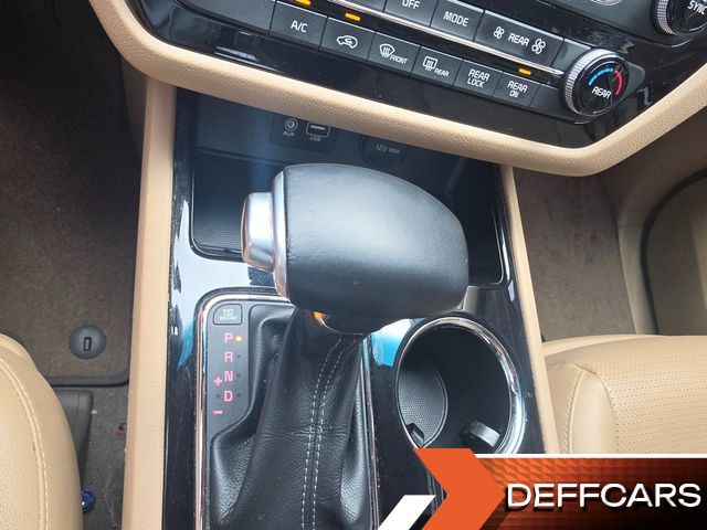 Kia CARNIVAL 9-Seater Prstige купить на сайте DeffCars