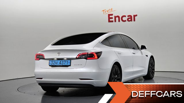 Tesla MODEL 3 Long Range AWD купить на сайте DeffCars