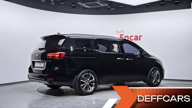 Kia CARNIVAL 9-Seater Prstige купить на сайте DeffCars