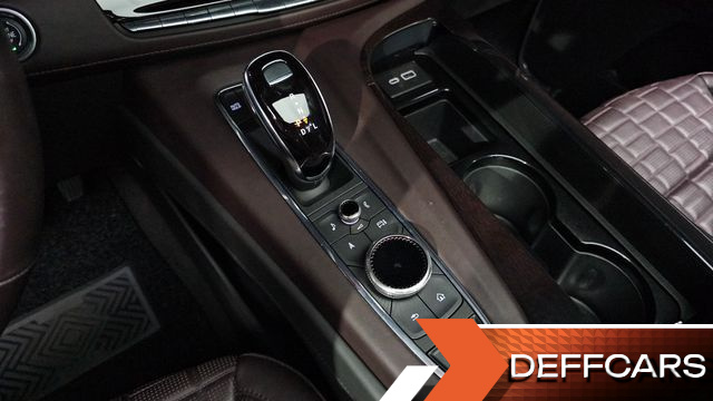 Cadillac ESCALADE 6.2 Premium Luxury Platinum купить на сайте DeffCars
