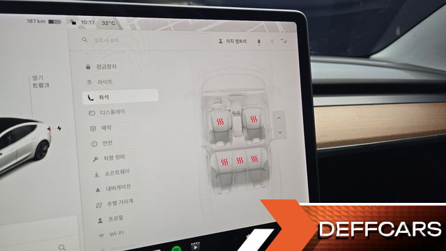Tesla MODEL 3 Long Range AWD купить на сайте DeffCars