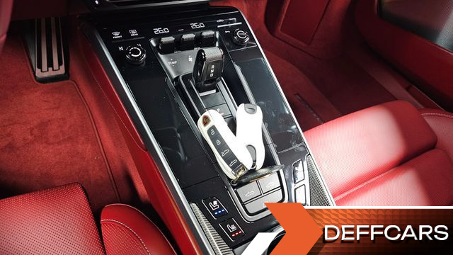 Porsche 911 Turbo S Cabriolet купить на сайте DeffCars