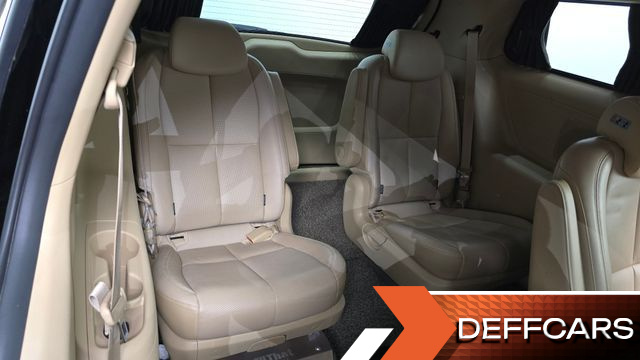 Kia CARNIVAL 9-Seater Hi-Limousine Noblesse Special купить на сайте DeffCars