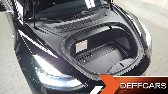Tesla MODEL 3 Long Range AWD купить на сайте DeffCars