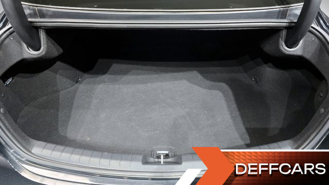 Hyundai GRANDEUR 2.5 Premium Choice купить на сайте DeffCars
