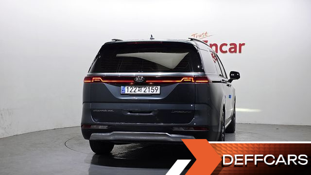 Kia CARNIVAL 7-Seater Signature купить на сайте DeffCars