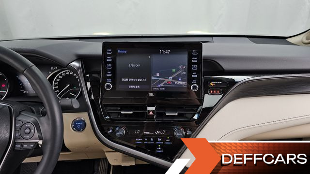 Toyota CAMRY 2.5 XLE Hybrid купить на сайте DeffCars