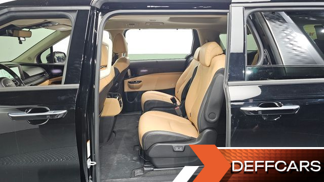 Kia CARNIVAL 9-Seater Signature купить на сайте DeffCars