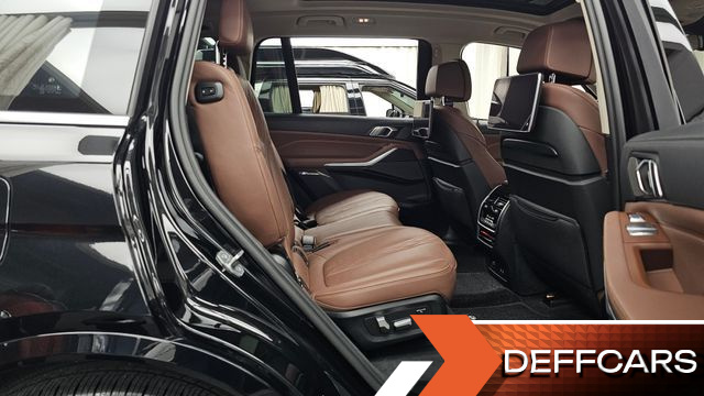 BMW X7 xDrive 40i Design Pure Excellence 7-Seater купить на сайте DeffCars