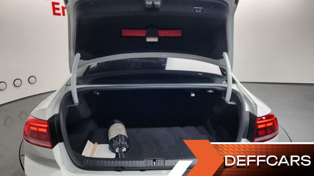 Volkswagen PASSAT 2.0 TDI Premium купить на сайте DeffCars