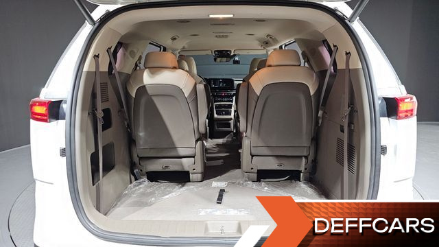 Kia CARNIVAL 9-Seater Noblesse купить на сайте DeffCars