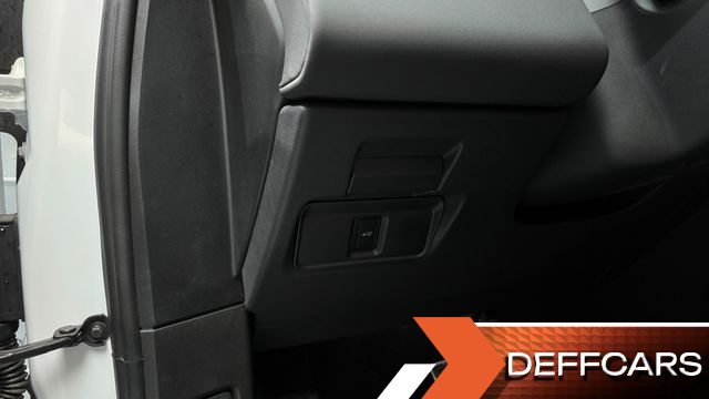 Land Rover RANGE ROVER EVOQUE P250 Dynamic SE купить на сайте DeffCars