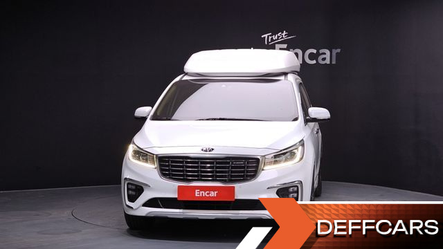 Kia CARNIVAL 9-Seater Hi-Limousine Noblesse Special купить на сайте DeffCars
