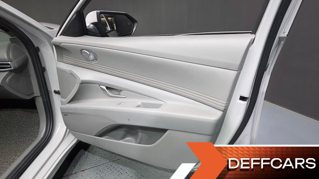 Hyundai AVANTE 1.6 Inspiration купить на сайте DeffCars