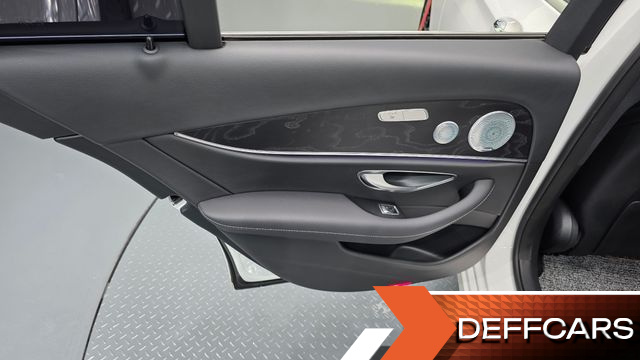 Mercedes E-CLASS E300 Avantgarde купить на сайте DeffCars