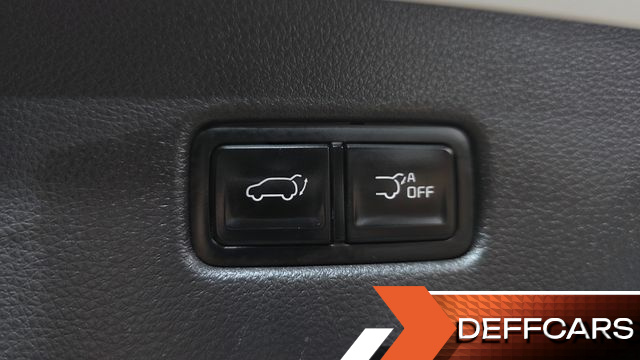 Kia CARNIVAL 9-Seater Signature купить на сайте DeffCars