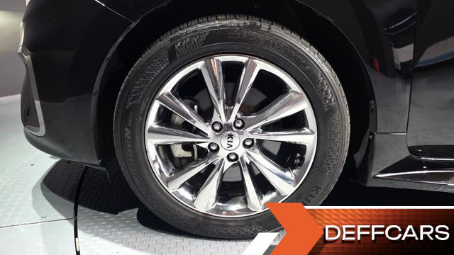 Kia CARNIVAL 9-Seater Noblesse Special купить на сайте DeffCars