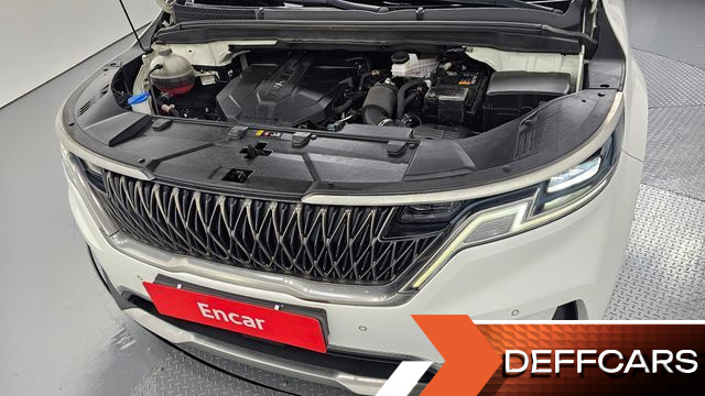 Kia CARNIVAL 9-Seater Noblesse купить на сайте DeffCars