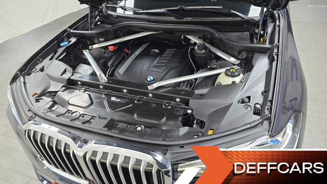 BMW X7 xDrive 40i Design Pure Excellence 6-Seater купить на сайте DeffCars