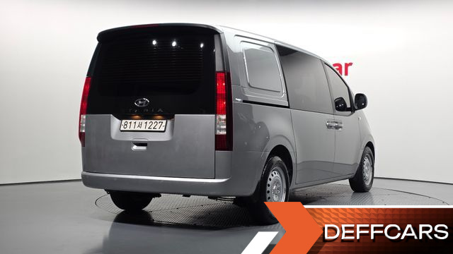 Hyundai STARIA Cargo 5-Seater Smart купить на сайте DeffCars