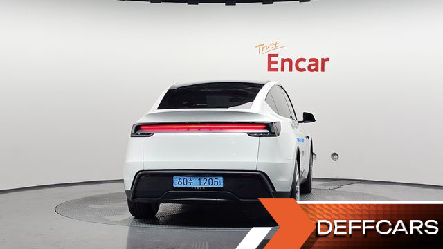 Tesla MODEL Y Long Range AWD купить на сайте DeffCars