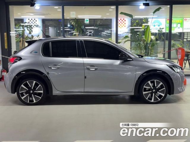 Peugeot 208 GT купить на сайте DeffCars