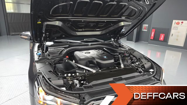 BMW 5-SERIES 520i M Sport купить на сайте DeffCars