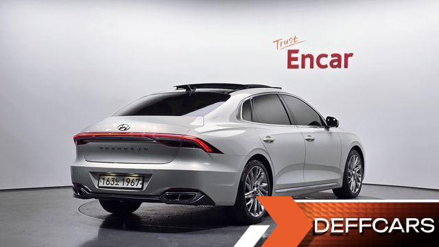 Hyundai GRANDEUR 3.3 Calligraphy купить на сайте DeffCars