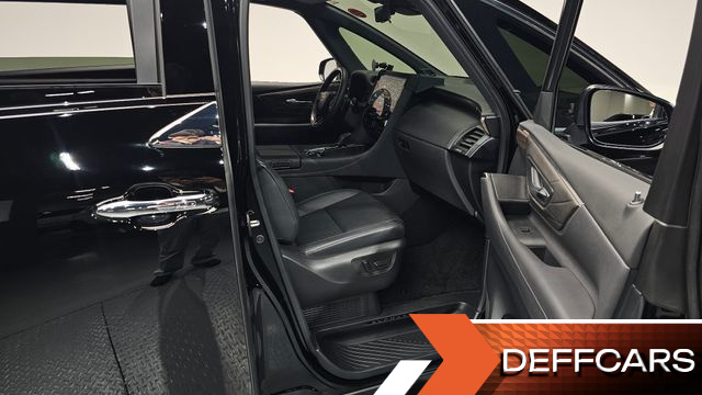 Toyota ALPHARD 2.5 HEV Executive AWD купить на сайте DeffCars