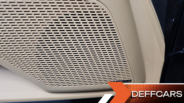 Kia CARNIVAL Gasoline 9-Seater Signature купить на сайте DeffCars