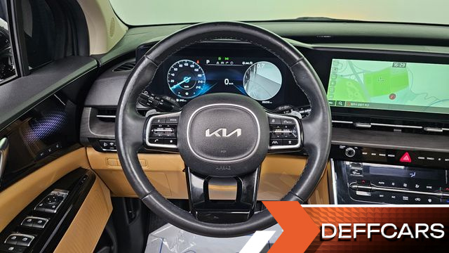 Kia CARNIVAL 9-Seater Signature купить на сайте DeffCars
