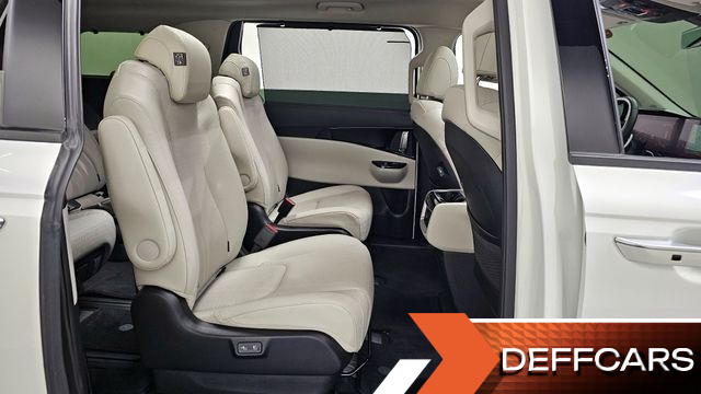 Kia CARNIVAL 9-Seater Noblesse купить на сайте DeffCars