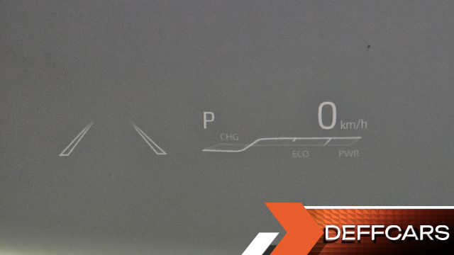Toyota SIENNA 2.5 Hybrid 2WD купить на сайте DeffCars
